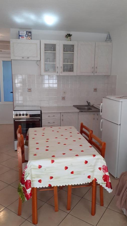 Apartments Slavica Bol Buitenkant foto