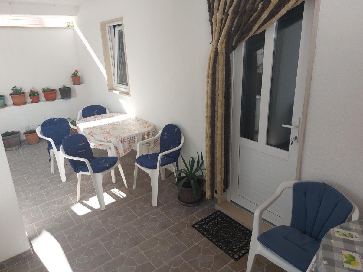 Apartments Slavica Bol Buitenkant foto