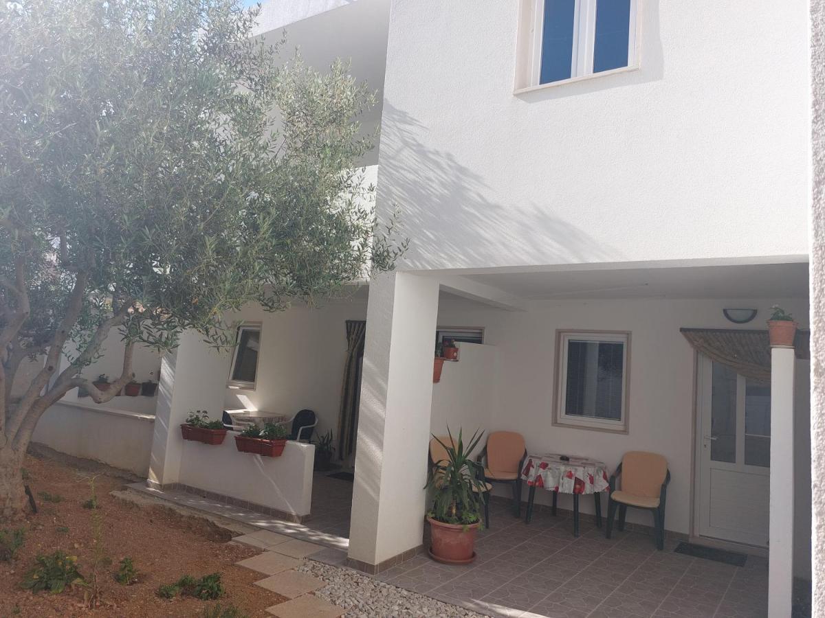 Apartments Slavica Bol Buitenkant foto