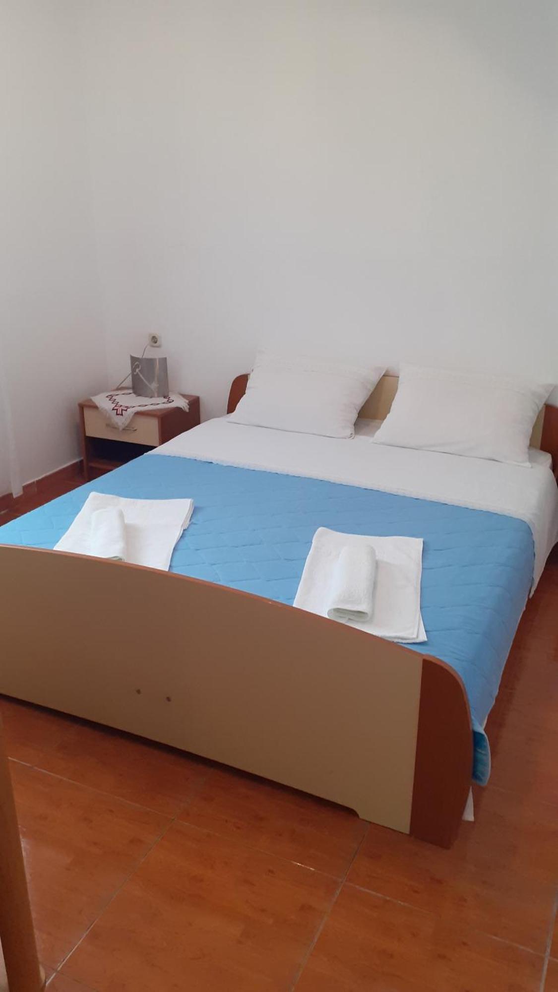 Apartments Slavica Bol Kamer foto